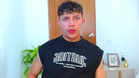 Lucas Luxx online show from February 20, 1:13 pm