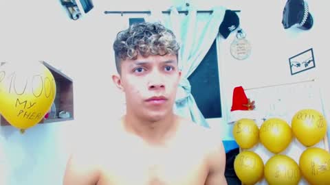 Lucas Luxx online show from December 17, 12:01 pm