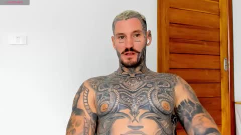 lucasexclusive online show from October 21, 7:33 am