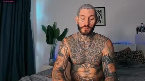 lucasexclusive online show from June 14, 5:31 am