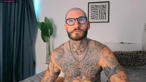 lucasexclusive online show from June 23, 6:29 am