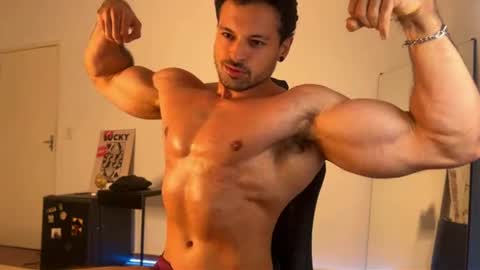 lucasfit24 online show from June 26, 5:21 am