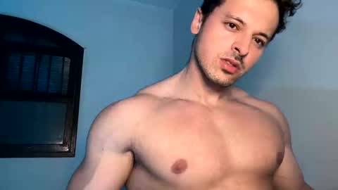 lucasfit24 online show from February 4, 11:38 pm