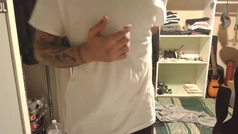 Luchi Luchano online show from November 19, 4:23 am