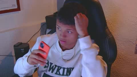 Lucien Gray  online show from September 30, 7:06 pm