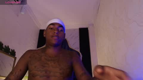 L U C I E R online show from March 16, 9:08 pm