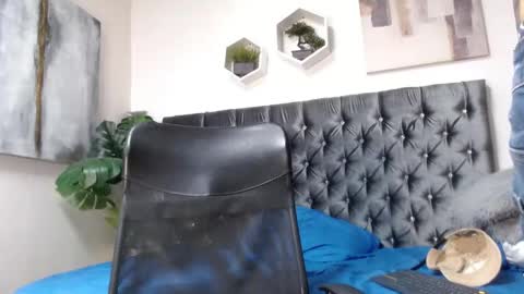 lucky_smith1 online show from November 26, 6:44 pm