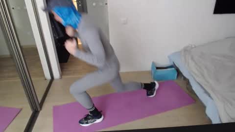 Snapshot of lucky_swimmer chatting on October 30, 3:35 pm Iron Jhon online show from October 30, 3:35 pm