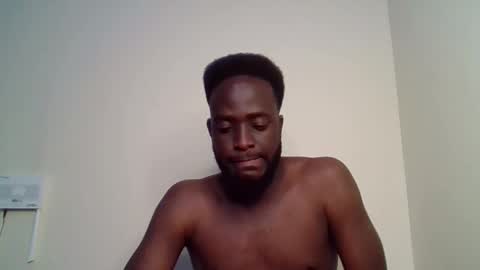 Snapshot of luckycharly chatting on October 15, 4:09 am MASTER  DOM online show from October 15, 4:09 am