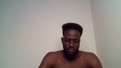 Snapshot of luckycharly chatting on February 15, 9:05 am MASTER  DOM online show from February 15, 9:05 am