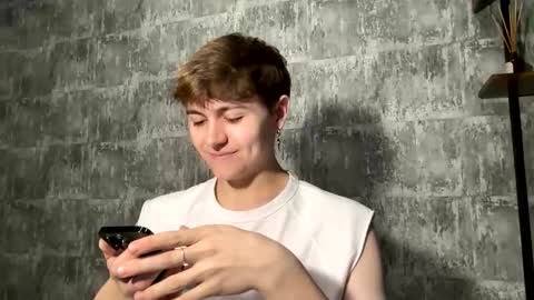 Ricky online show from November 11, 2:44 pm