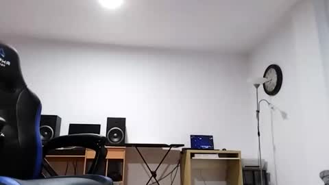 Luigi online show from May 29, 5:45 pm