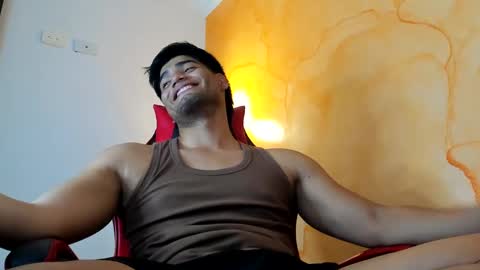 Snapshot of luigy17 chatting on October 23, 6:00 pm luigi online show from October 23, 6:00 pm