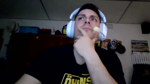 A slave to the mistress.. un esclavo para las amas dominantes. online show from February 14, 11:33 pm