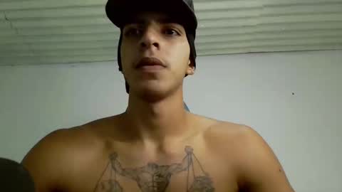 Snapshot of luisadrianguzmansantander5 chatting on October 24, 10:17 am luisadrianguzmansantander5 online show from October 24, 10:17 am