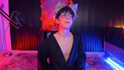 luixdust1 online show from October 4, 6:51 am