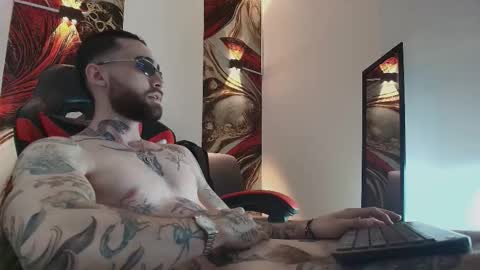 LUKE online show from December 15, 1:41 pm