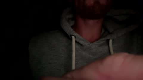 Snapshot of lukeeeeey96 chatting on October 1, 4:49 am lukeeeeey96 online show from October 1, 4:49 am