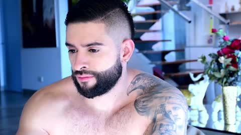 Lukhas f4f online show from January 19, 9:45 pm