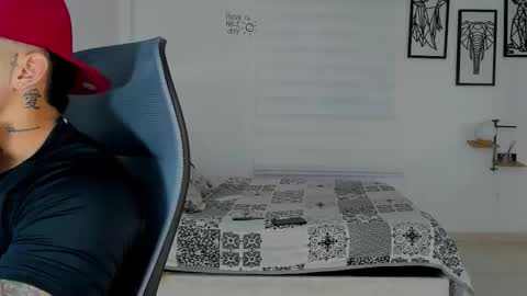 Lunay online show from March 4, 11:01 pm