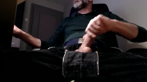 Snapshot of lure4beef chatting on January 30, 4:34 pm lure4beef online show from January 30, 4:34 pm