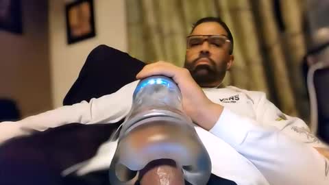 luv2cumc2c online show from November 15, 10:34 pm