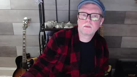 luvbunde online show from February 21, 6:47 am
