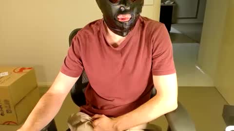 lxgxnd99 online show from April 2, 9:39 am