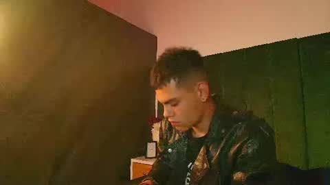 TELL ME LYCAN online show from June 25, 1:52 am