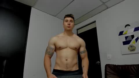 Lyonel online show from October 18, 6:35 pm