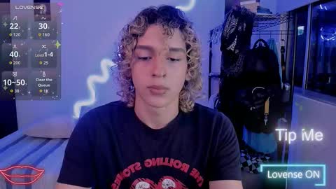 Lyric online show from February 23, 3:08 am