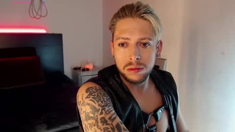 YES MASTER  online show from November 1, 4:16 am