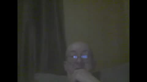 macbewdekan25 online show from March 12, 10:37 am