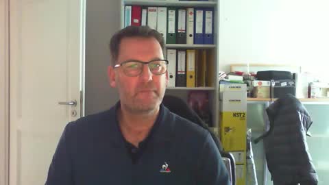 macfly67 online show from October 31, 12:41 pm