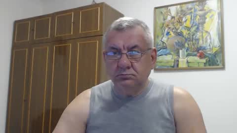 Macho online show from September 25, 4:50 pm