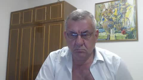 Macho online show from September 17, 7:15 pm