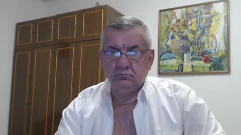 Macho online show from December 25, 7:34 pm