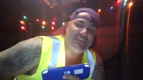 Snapshot of machuelbibliotecario chatting on December 10, 3:30 am machu el bibliotecario online show from December 10, 3:30 am