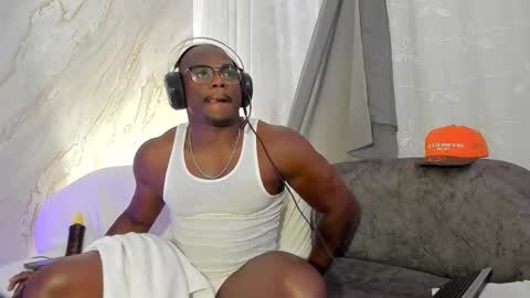 MACKBIG DICK im a damn dominant I like ATMs INSTAGRAM Edwinaragonc online show from March 22, 2:38 am