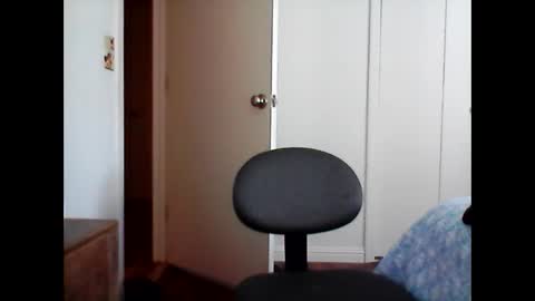 mackdocc001 online show from December 13, 4:05 pm