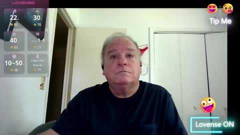 mackdocc001 online show from October 24, 5:47 pm