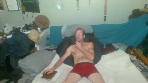 mackdog1369 online show from September 12, 9:59 pm