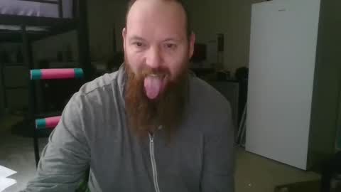 Snapshot of mackhere4u chatting on February 12, 4:54 am mackhere4u online show from February 12, 4:54 am