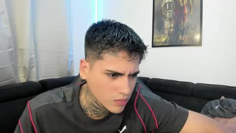 Snapshot of mad_maxxx1 chatting on February 6, 11:58 pm max online show from February 6, 11:58 pm