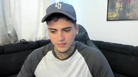 Snapshot of mad_maxxx1 chatting on February 12, 1:37 pm max online show from February 12, 1:37 pm