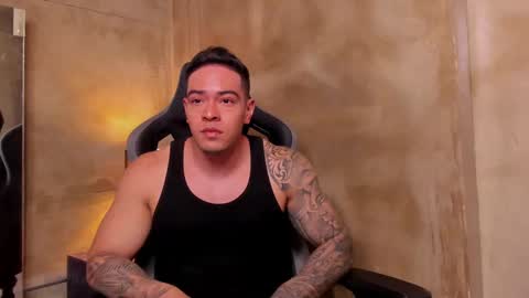 Snapshot of maddox_santana chatting on October 31, 2:24 am Maddox Santana online show from October 31, 2:24 am