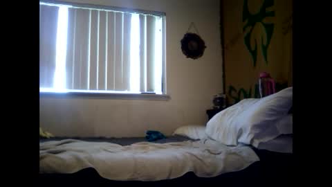 Snapshot of magdalena_805 chatting on October 2, 9:19 pm magdalena_805 online show from October 2, 9:19 pm