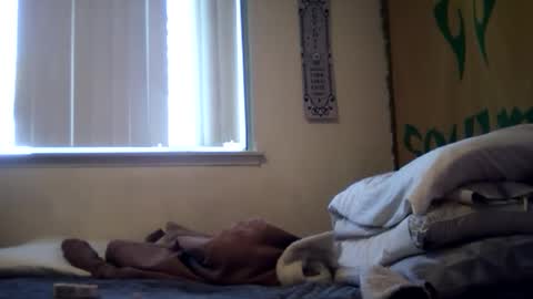 Snapshot of magdalena_805 chatting on March 9, 4:33 pm magdalena_805 online show from March 9, 4:33 pm