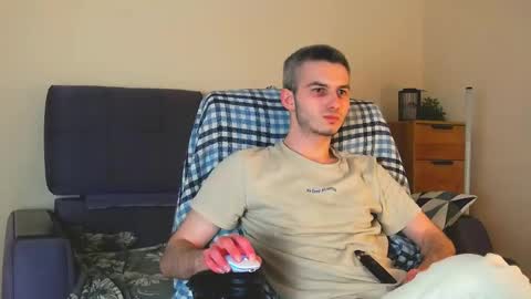 magic_storms online show from April 19, 12:43 am