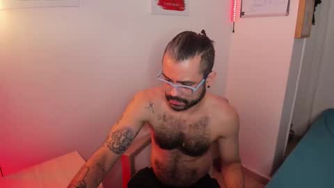     online show from March 13, 4:42 am